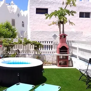 https://casa-daniel-bungalow-with-jaccuzzi-wifi-2-bedrooms.in-canary-islands.com